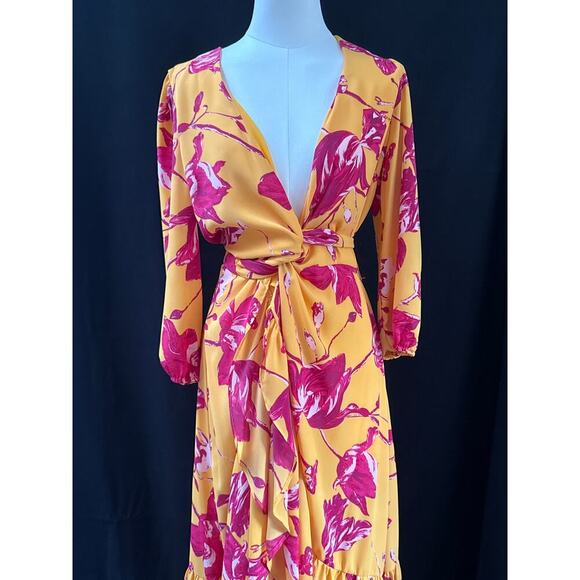 Women’s Color Me Courtney Gold & Pink Floral Wrap Dress Sz S - Picture 1 of 4